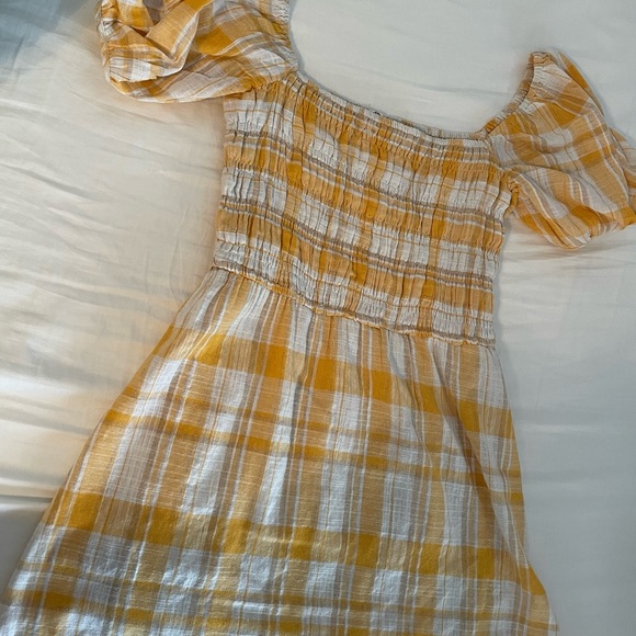 Plaid sun dress with princess puffs - Picture 3 of 4